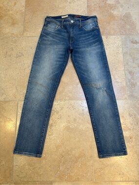 Pilcro by Anthropologie women’s straight leg lightly distressed jeans